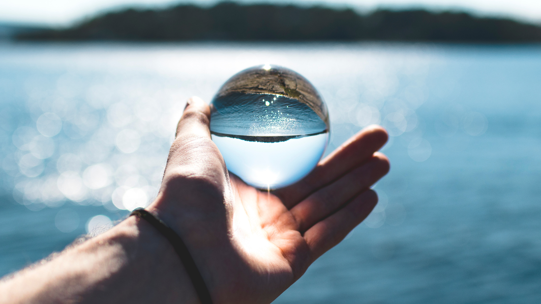 Longevity im Alltag: Warum Wasser eine zentrale Rolle für ein langes, gesundes Leben spielt